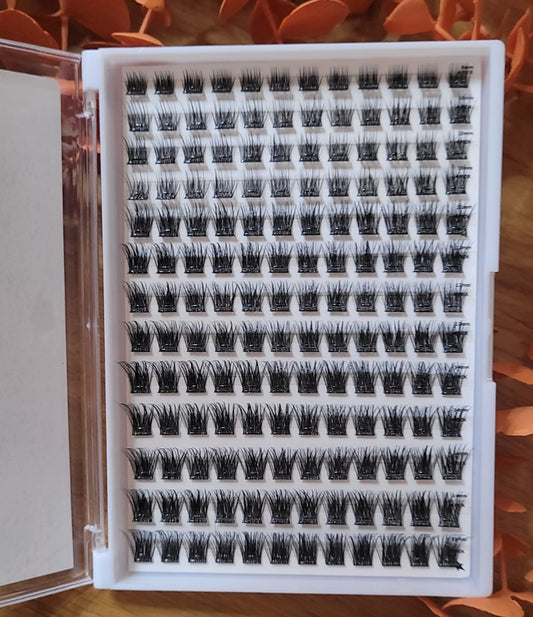Boîte de Cils Auto-Adhésifs.